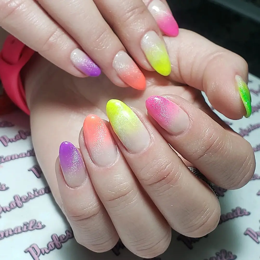 Gradient Rainbow Nails