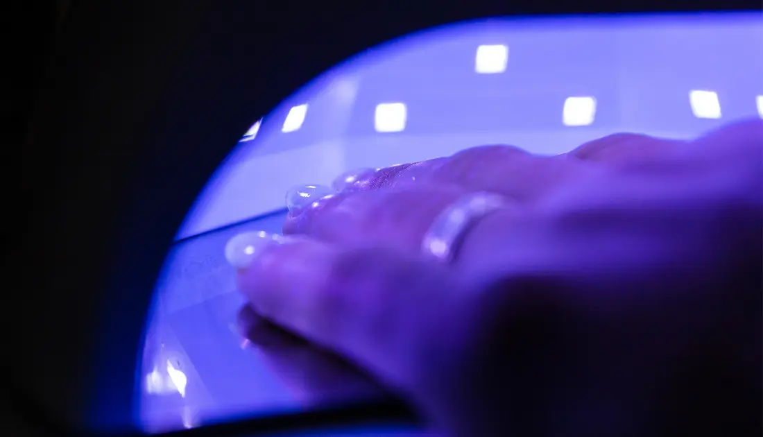  Gel Manicure drying under UV light