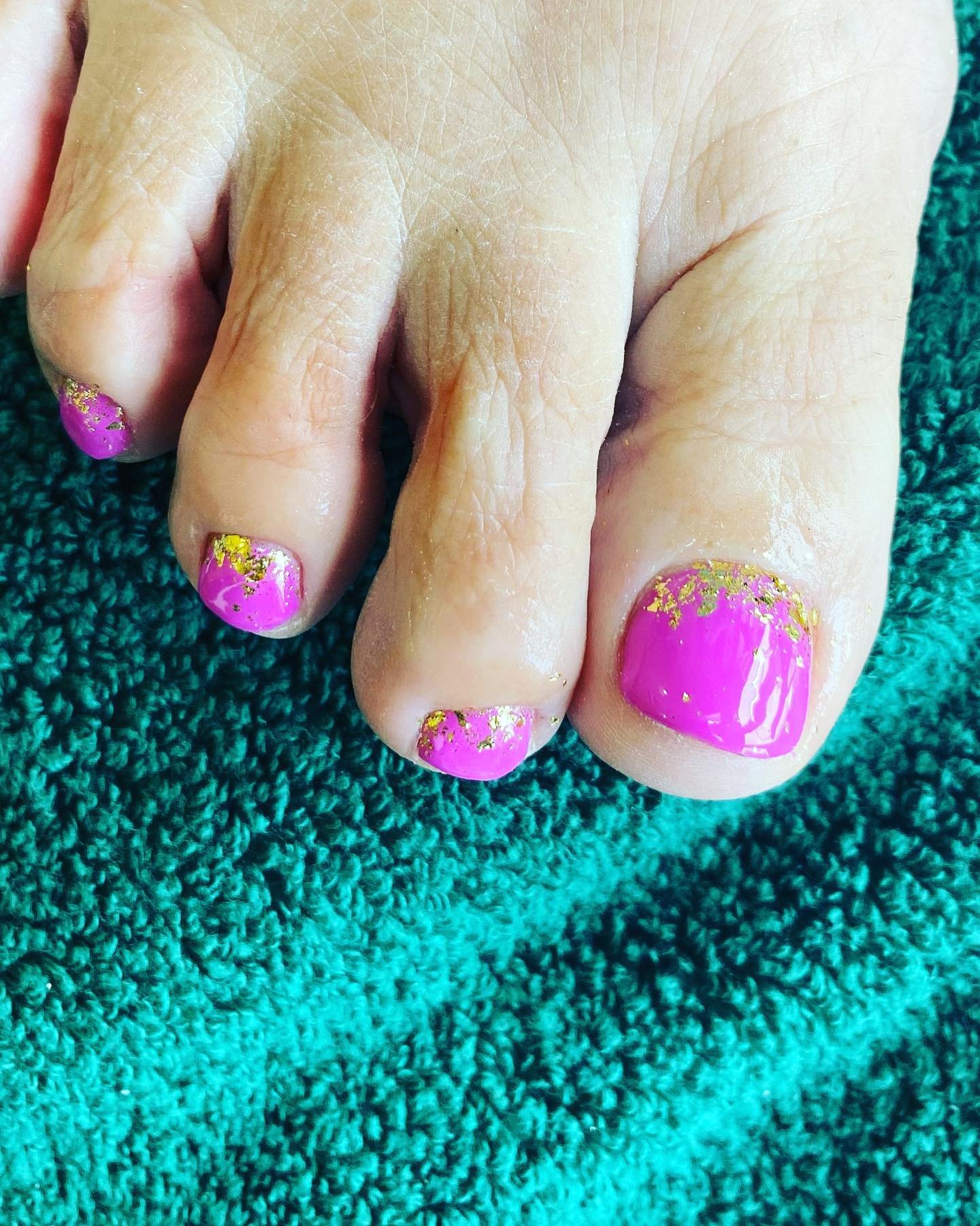 Pink toe nail color